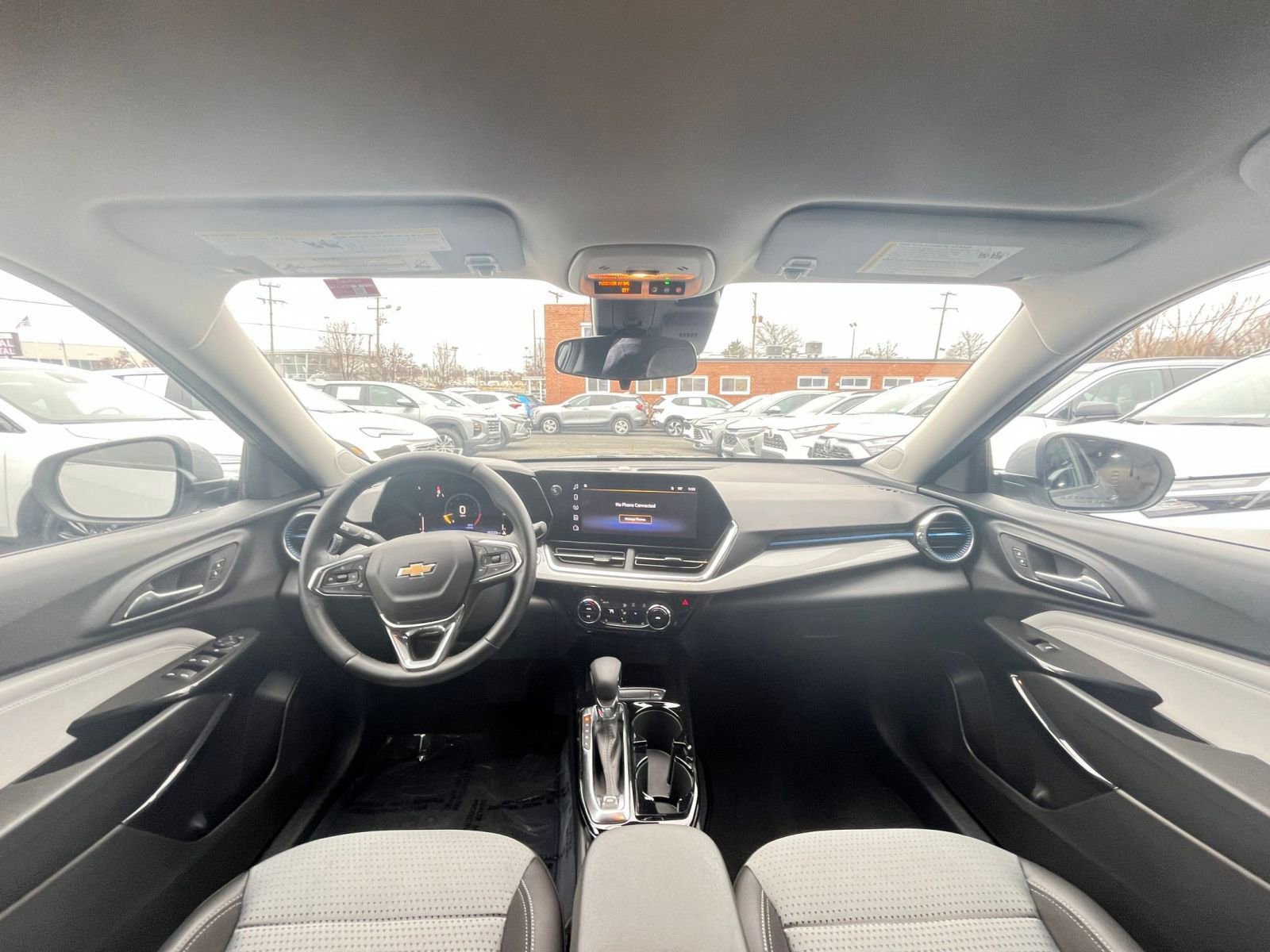 Thumbnail: 2025 Chevrolet Trax - 31