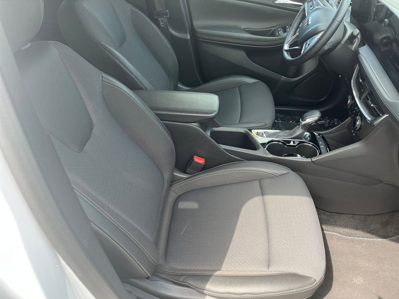 Thumbnail: 2025 Buick Encore GX - 35