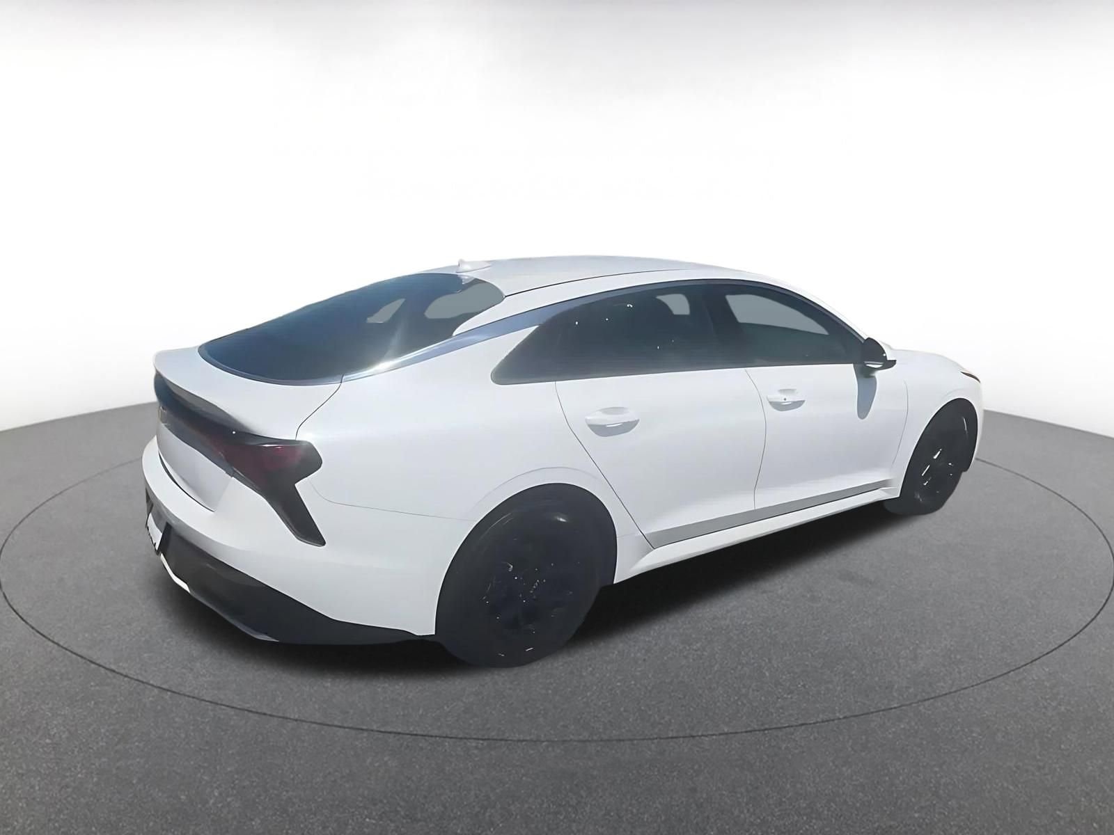 Thumbnail: 2025 Kia K5 - 14
