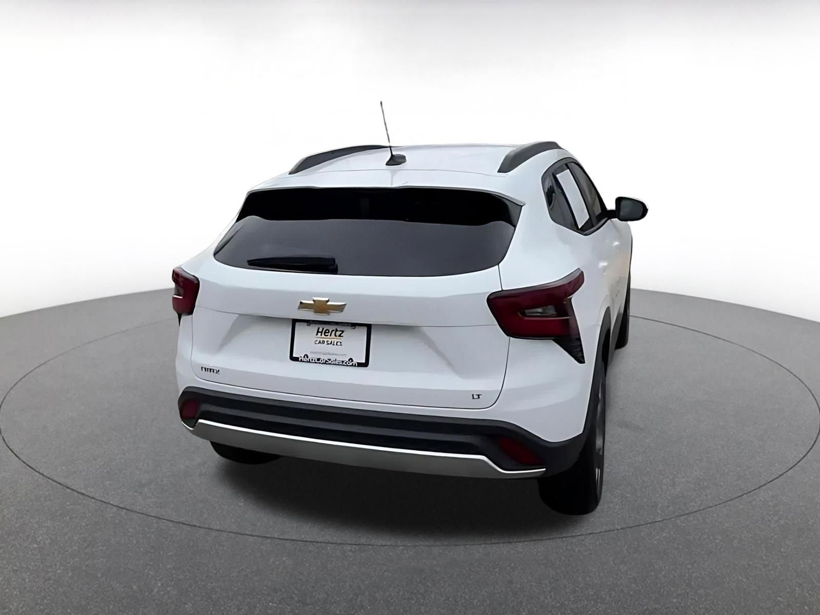Thumbnail: 2025 Chevrolet Trax - 15
