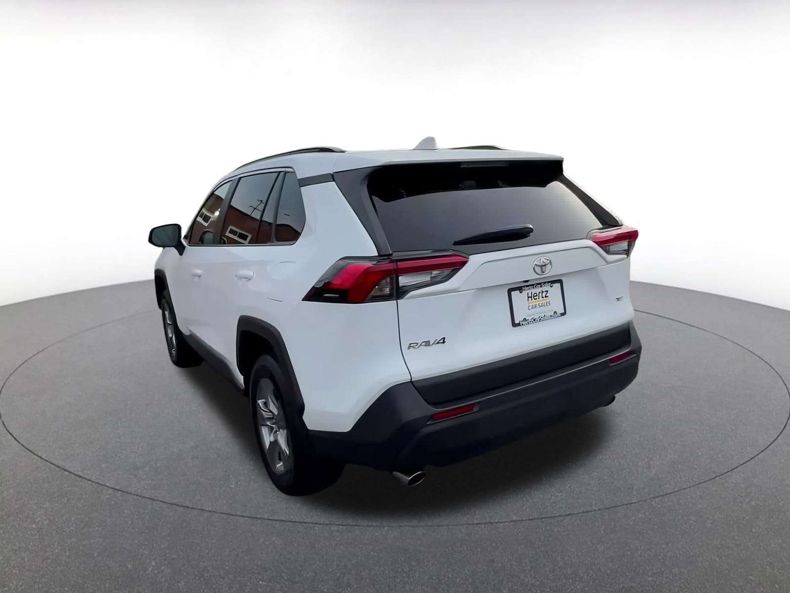 Thumbnail: 2024 Toyota RAV4 - 11