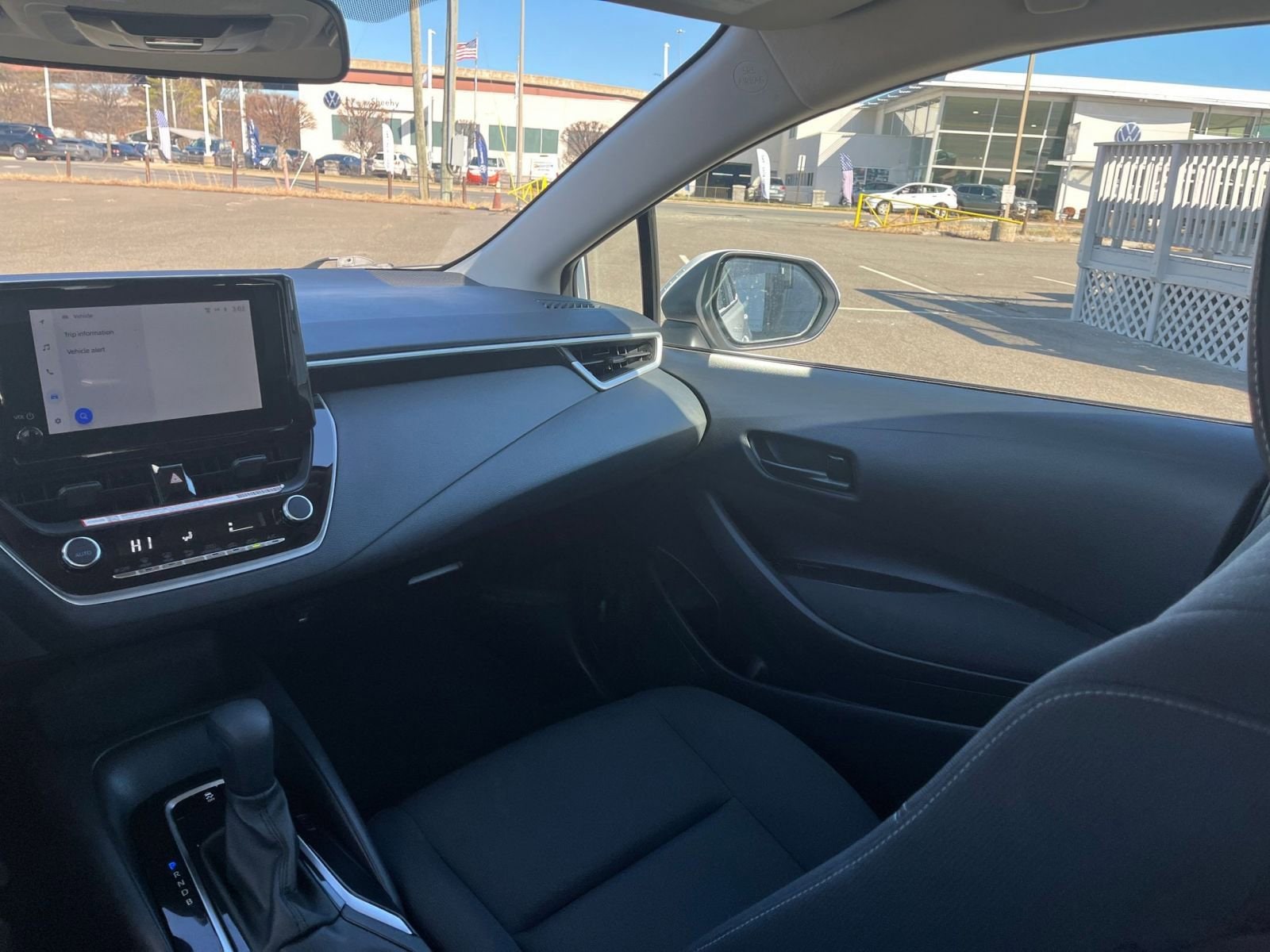 Thumbnail: 2025 Toyota Corolla - 33