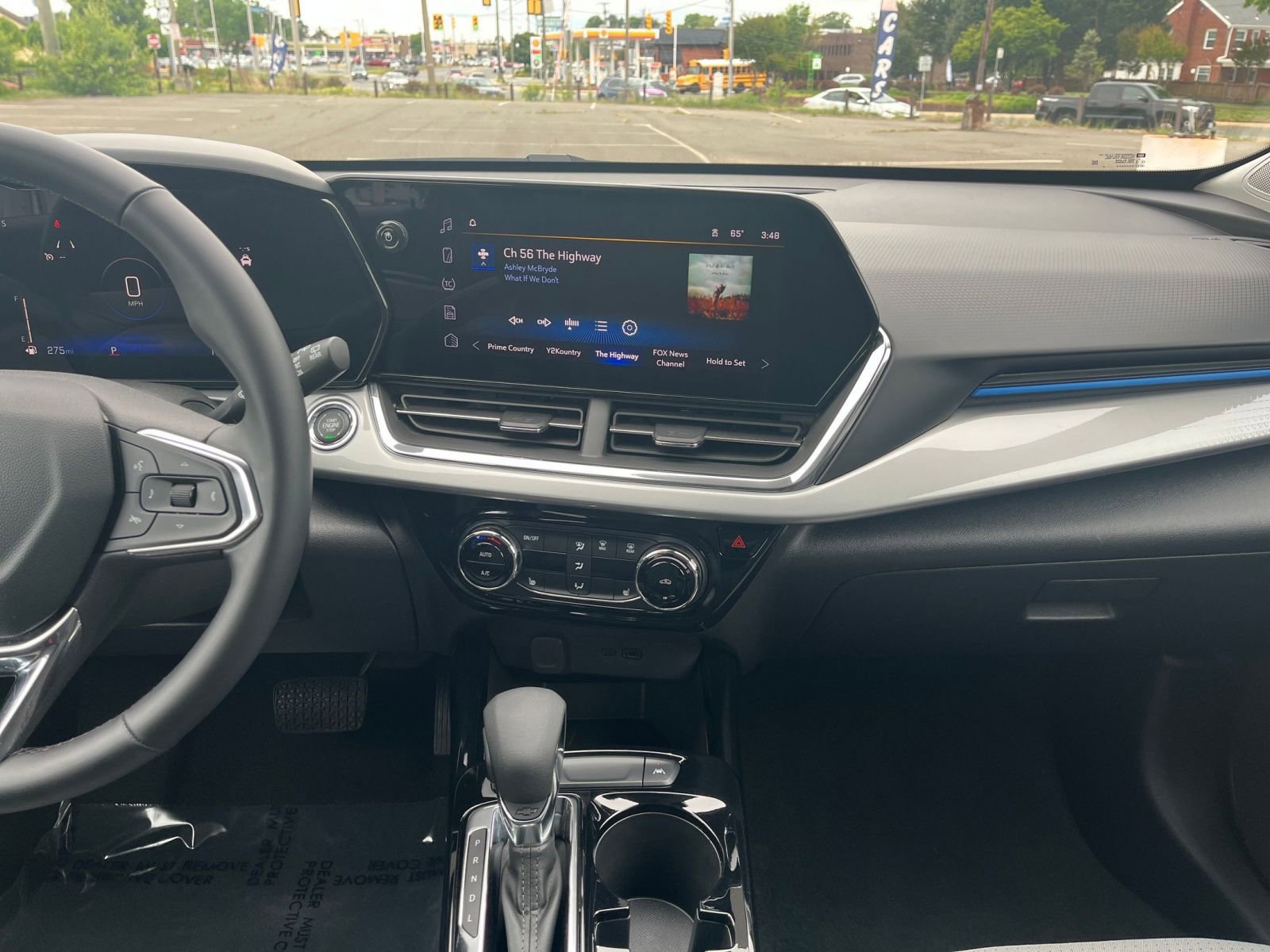 Thumbnail: 2025 Chevrolet Trax - 17