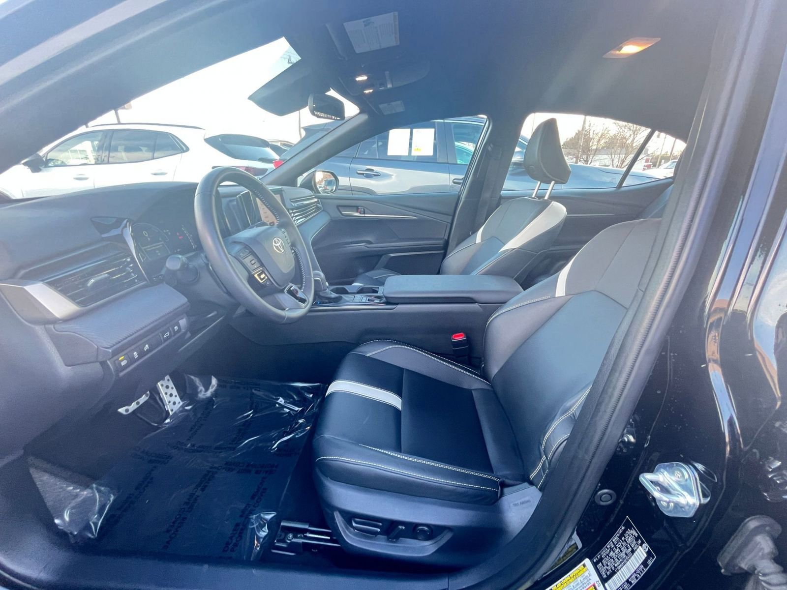 Thumbnail: 2025 Toyota Camry - 27