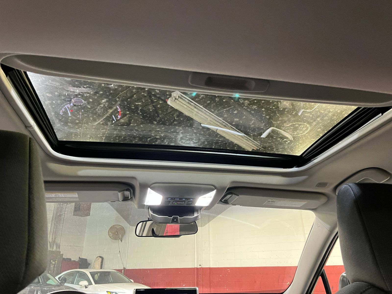 Thumbnail: 2025 Toyota RAV4 - 30