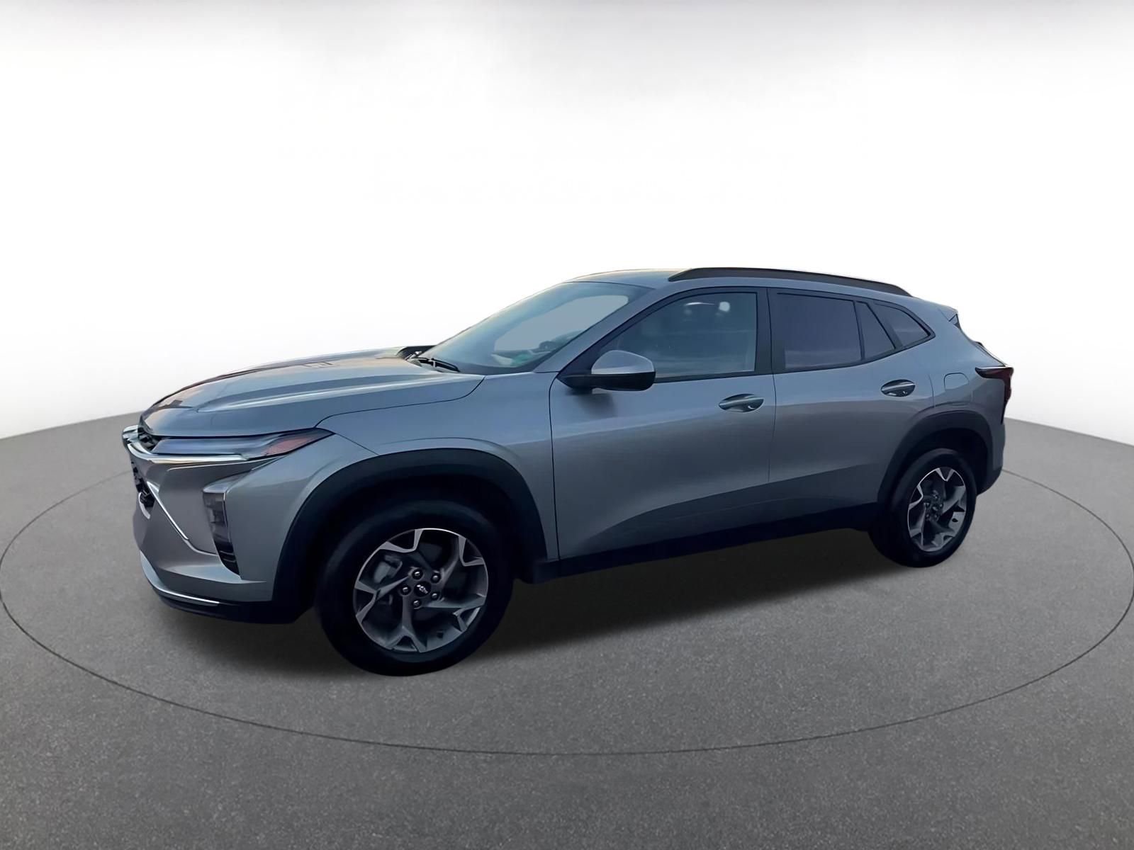 Thumbnail: 2025 Chevrolet Trax - 8