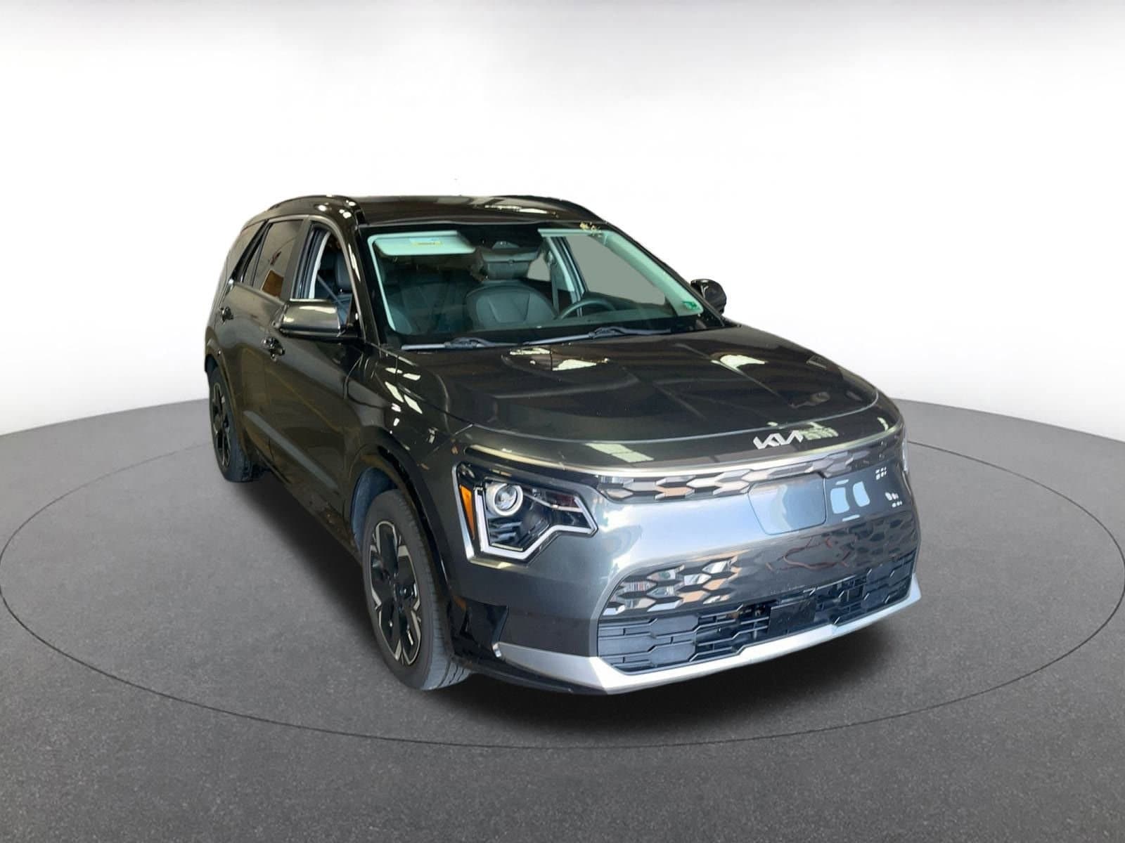 Thumbnail: 2023 Kia Niro - 1