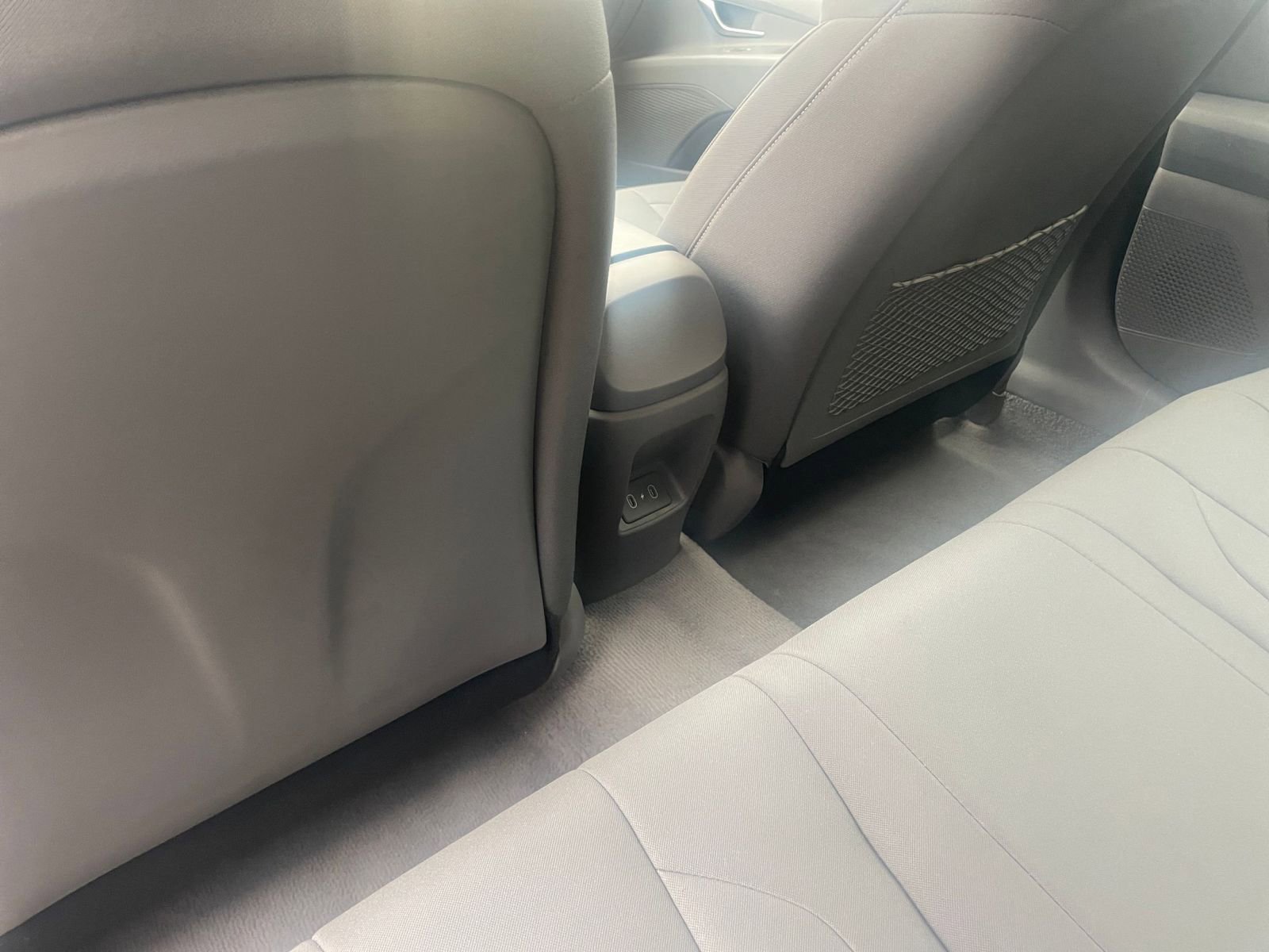 Thumbnail: 2025 Hyundai Elantra - 23