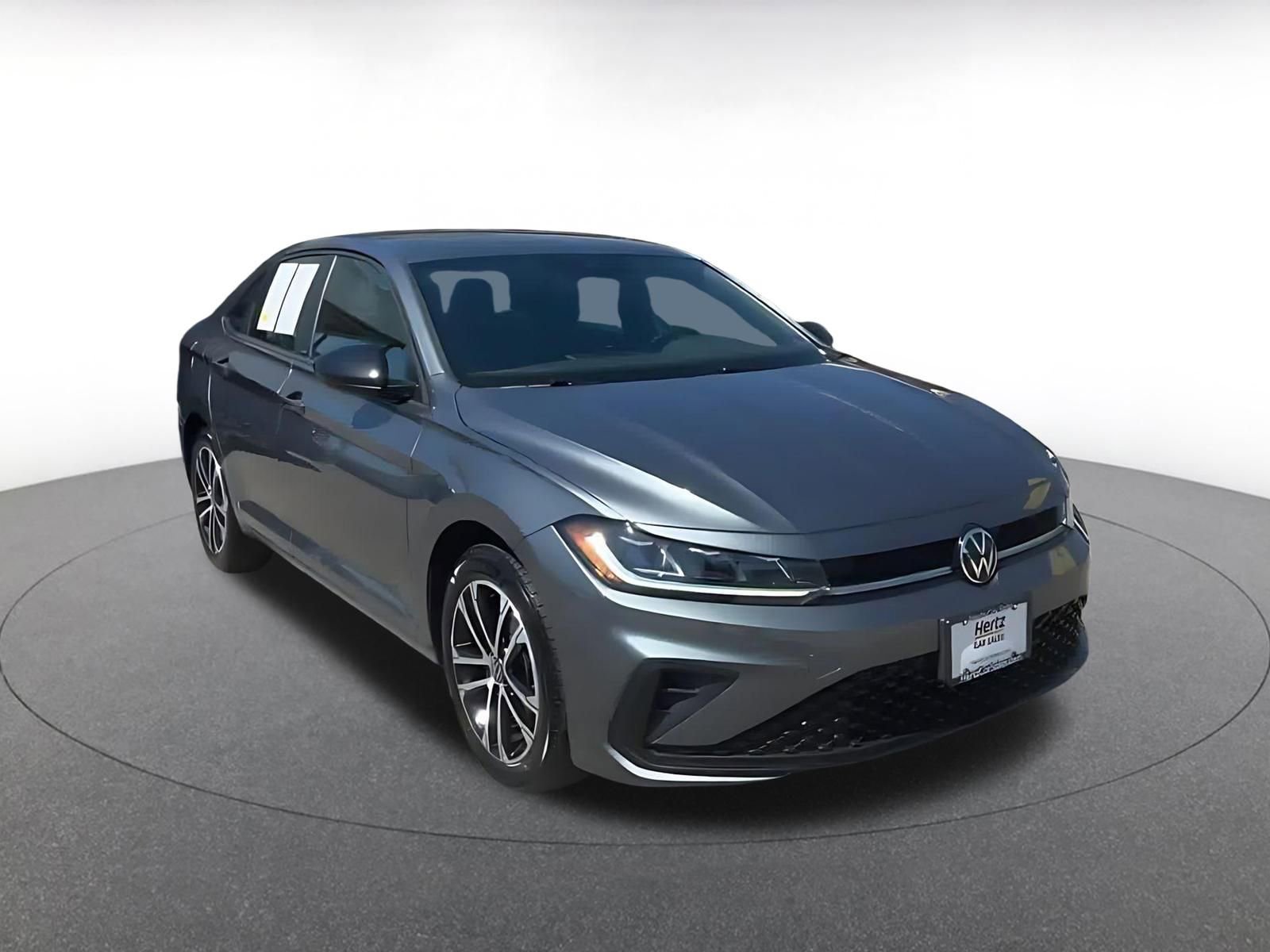 Thumbnail: 2025 Volkswagen Jetta - 3