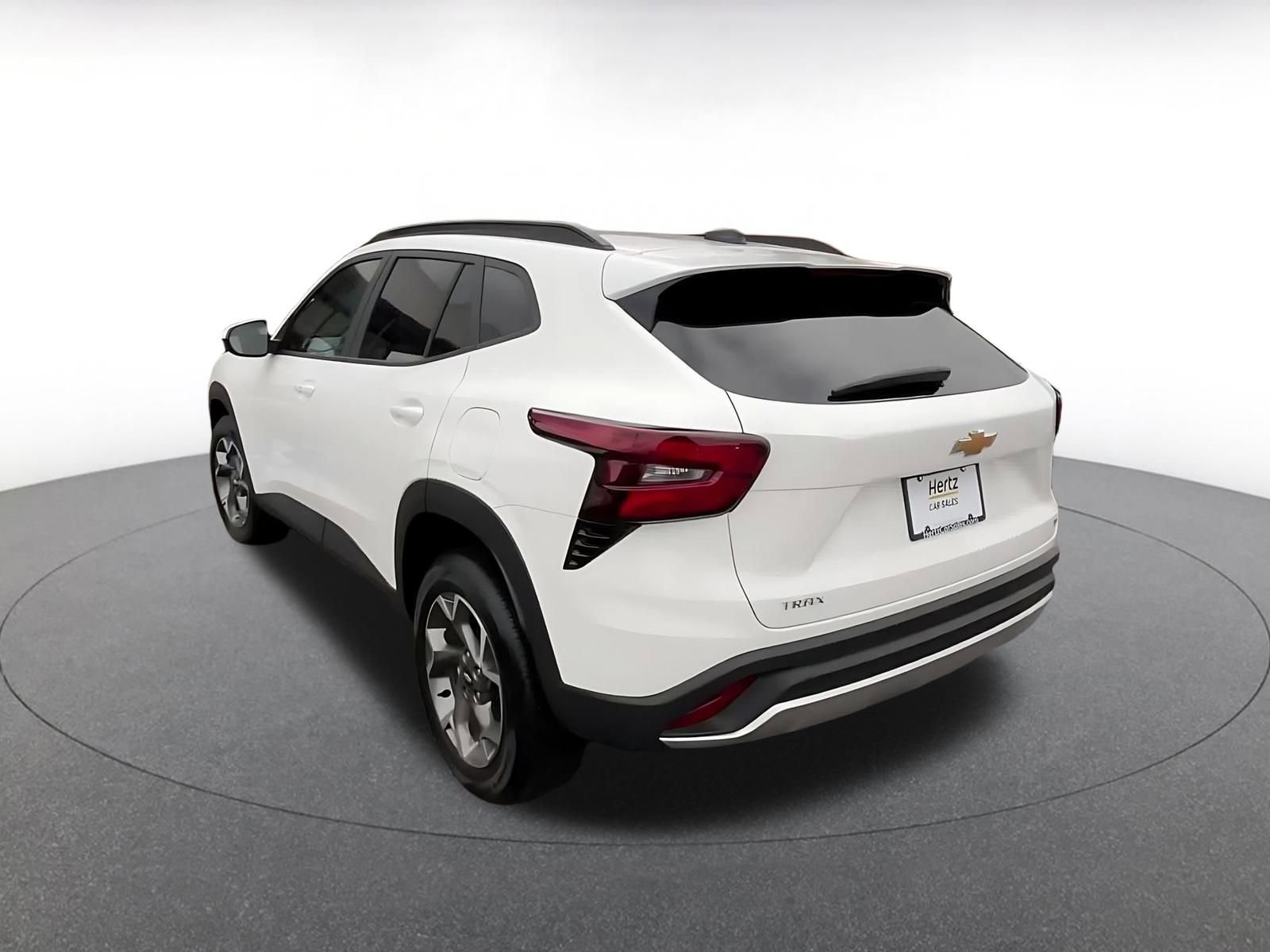 Thumbnail: 2025 Chevrolet Trax - 11