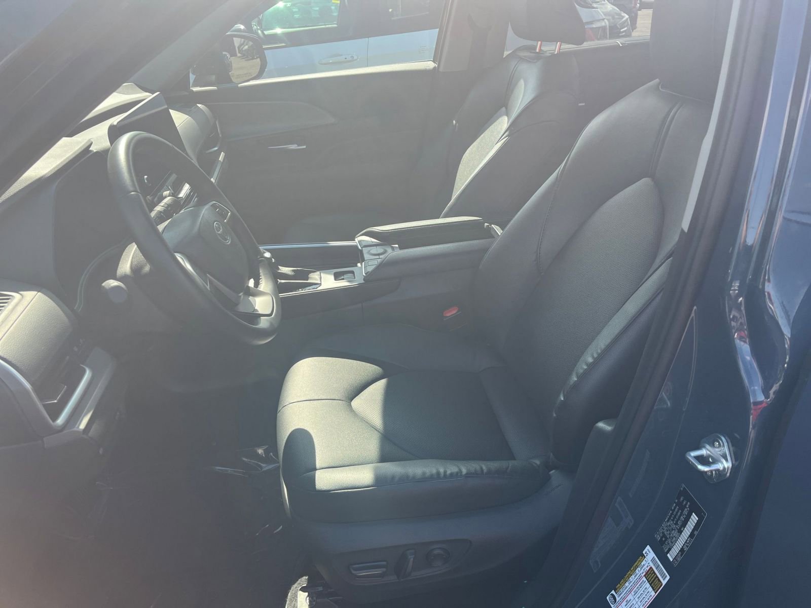 Thumbnail: 2025 Toyota Grand Highlander - 27