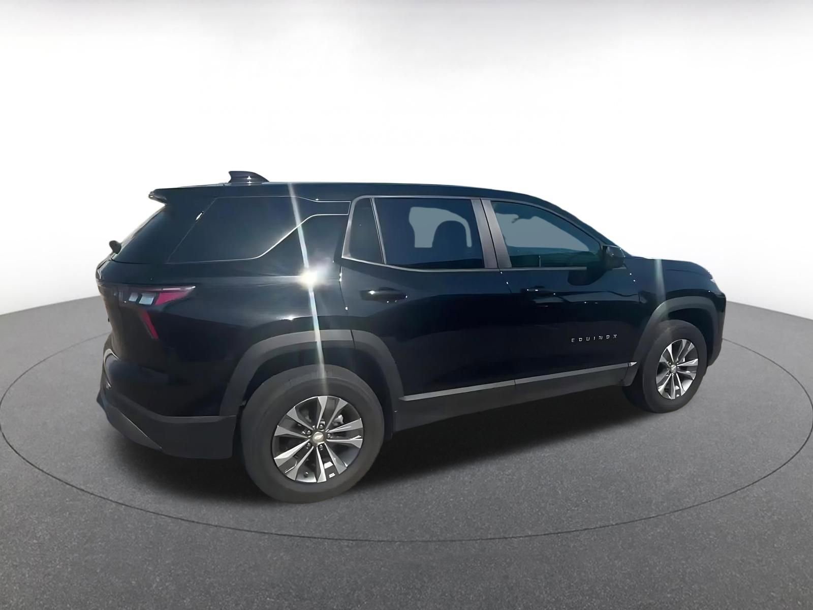 Thumbnail: 2025 Chevrolet Equinox - 15