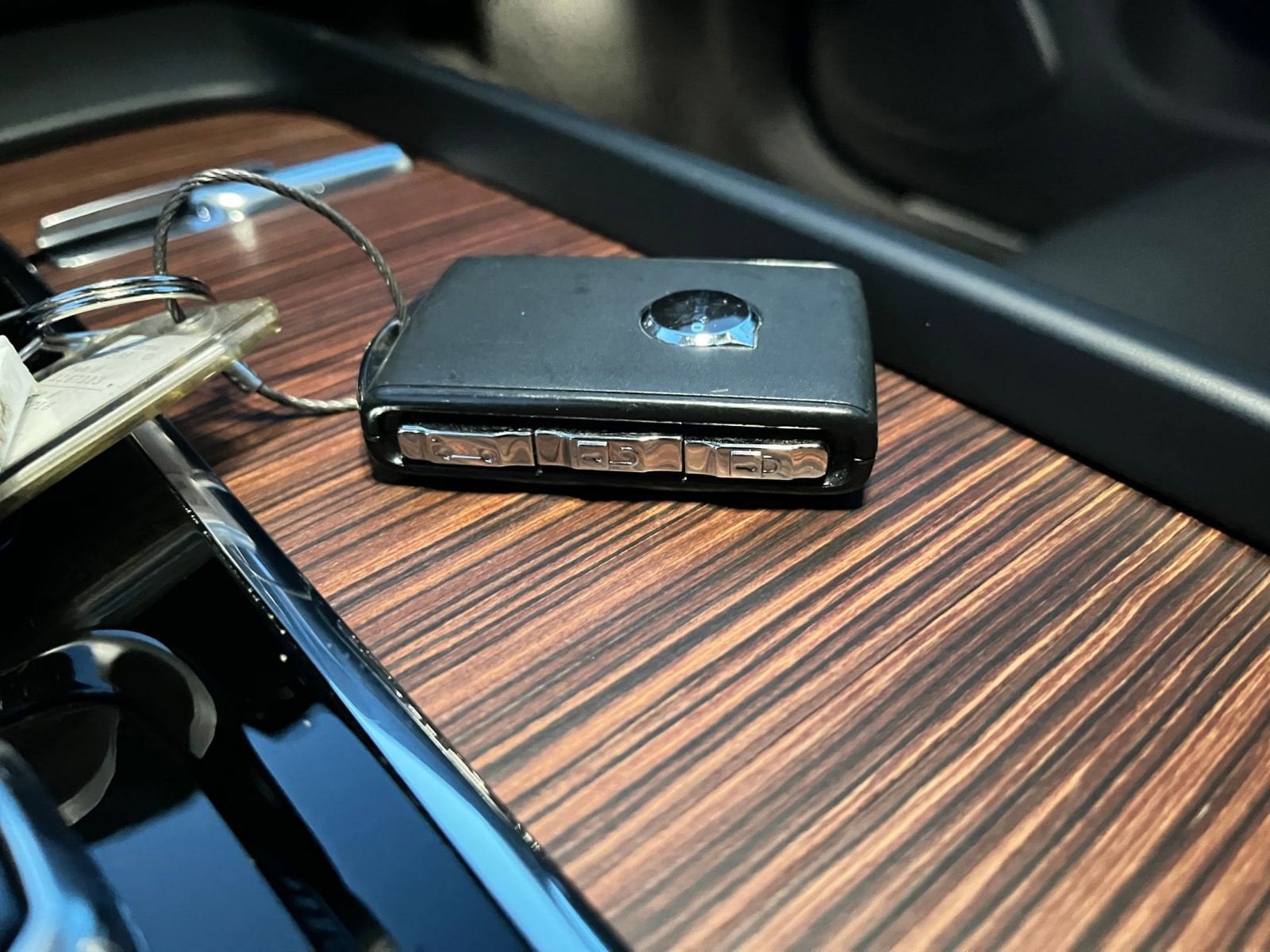 Thumbnail: 2025 Volvo S60 - 22