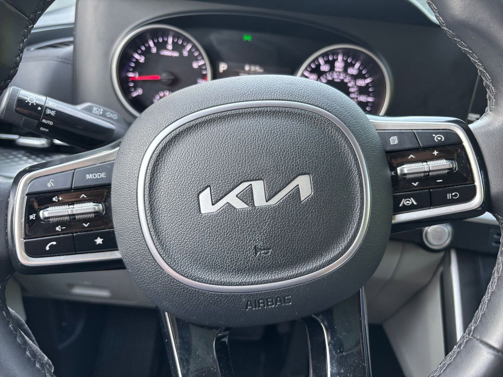 Thumbnail: 2024 Kia Carnival - 26