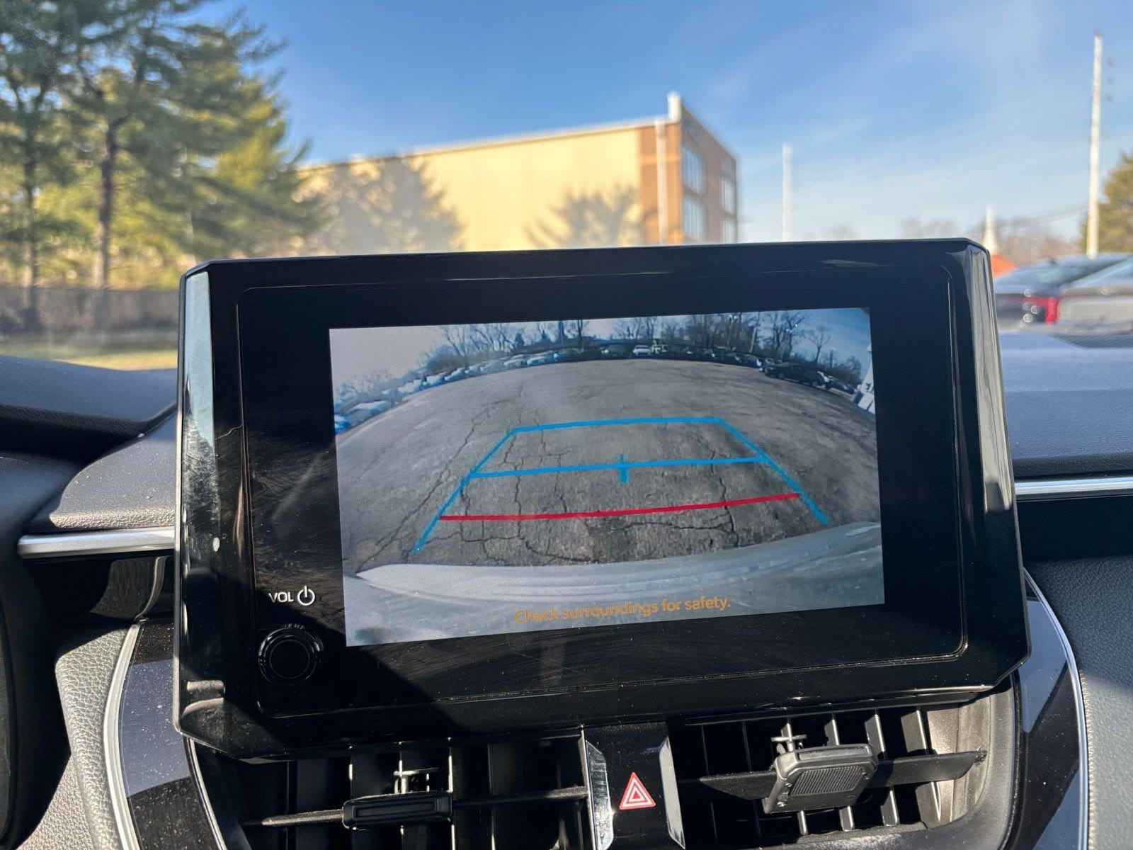 Thumbnail: 2025 Toyota Corolla - 17