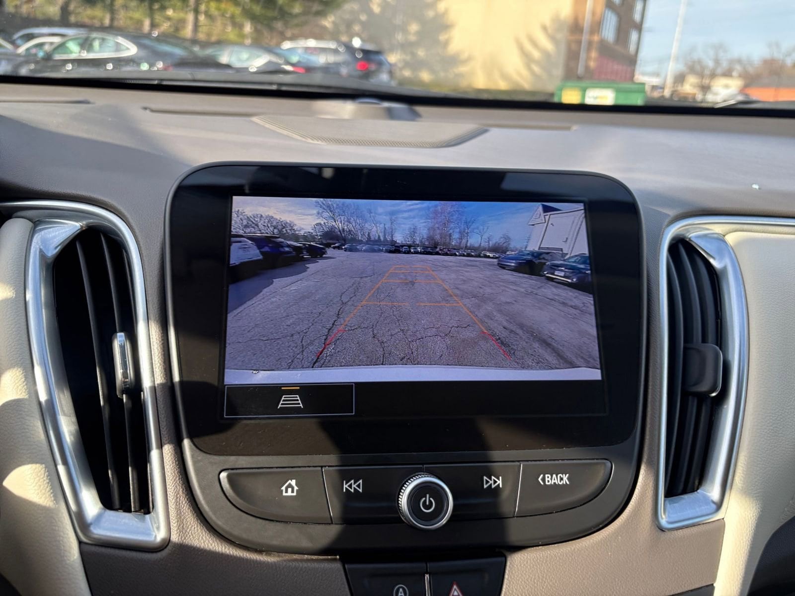 Thumbnail: 2024 Chevrolet Malibu - 17