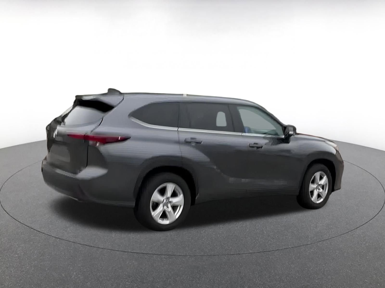 Thumbnail: 2025 Toyota Highlander - 11