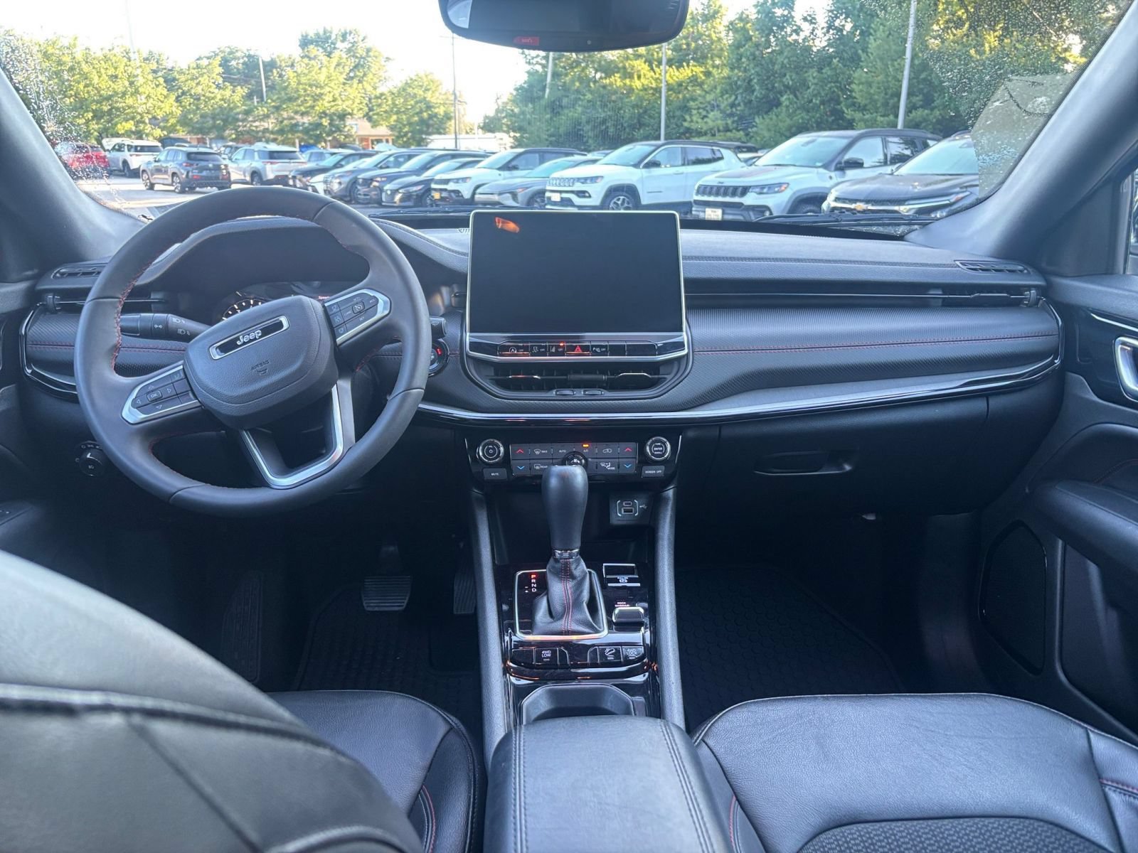 Thumbnail: 2025 Jeep Compass - 32