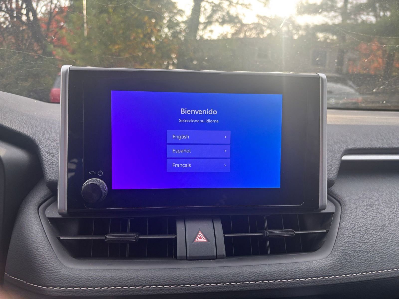 Thumbnail: 2025 Toyota RAV4 - 21