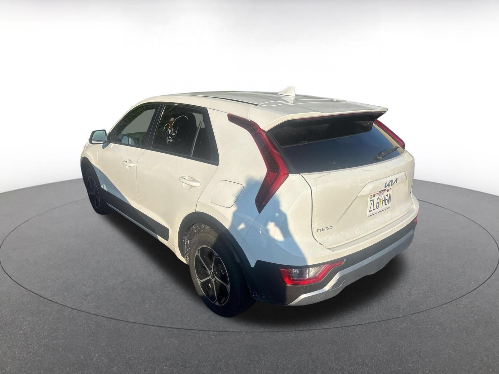 Thumbnail: 2026 Kia Niro - 4