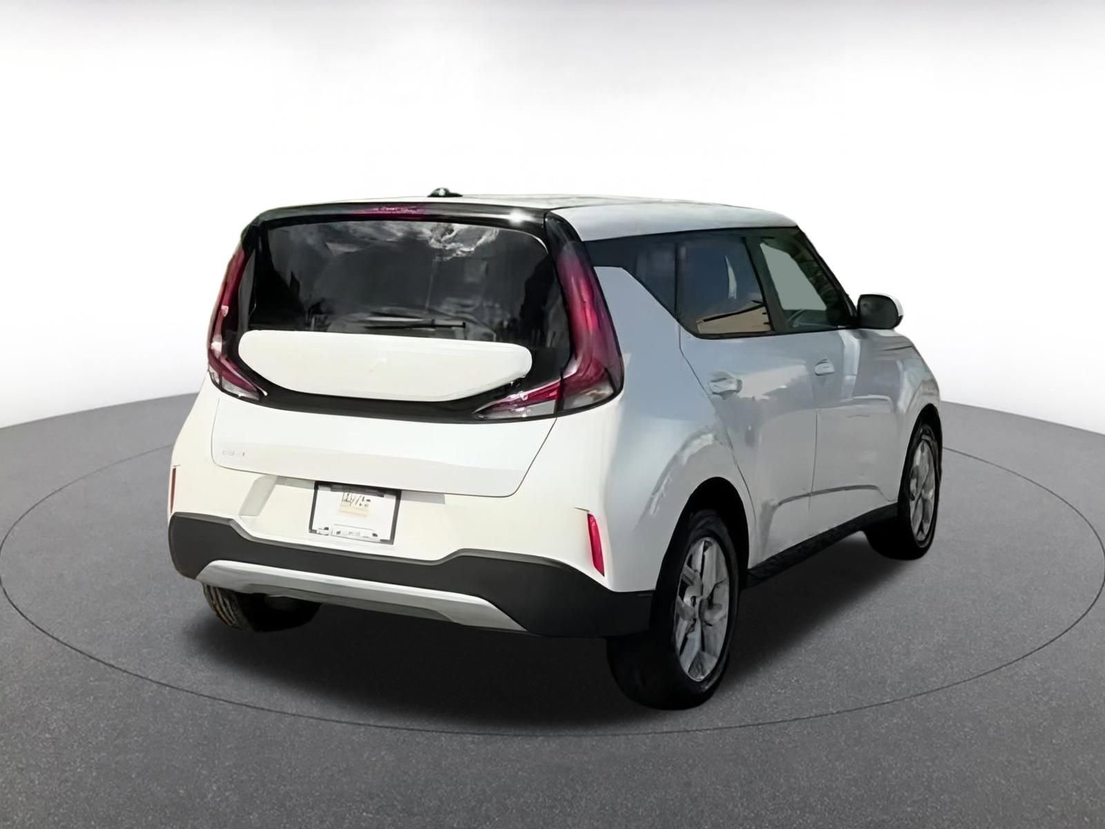 Thumbnail: 2024 Kia Soul - 8