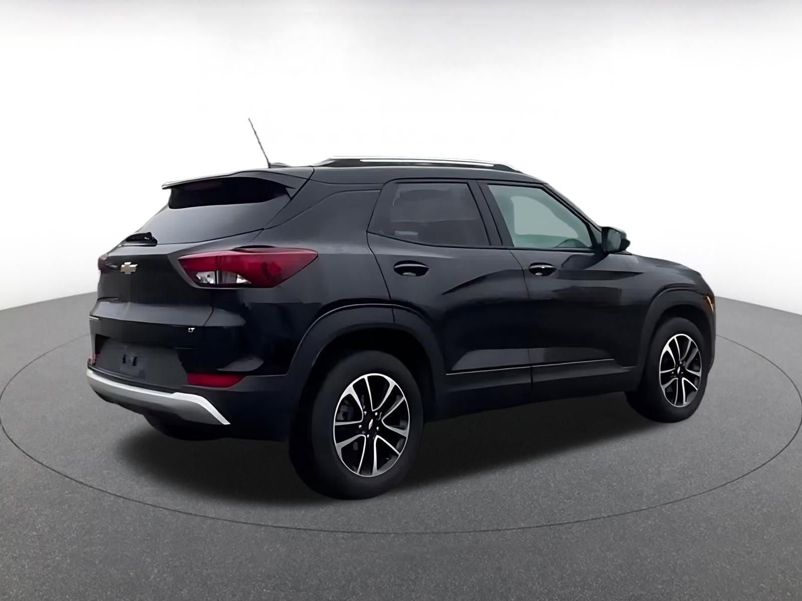 Thumbnail: 2025 Chevrolet TrailBlazer - 11