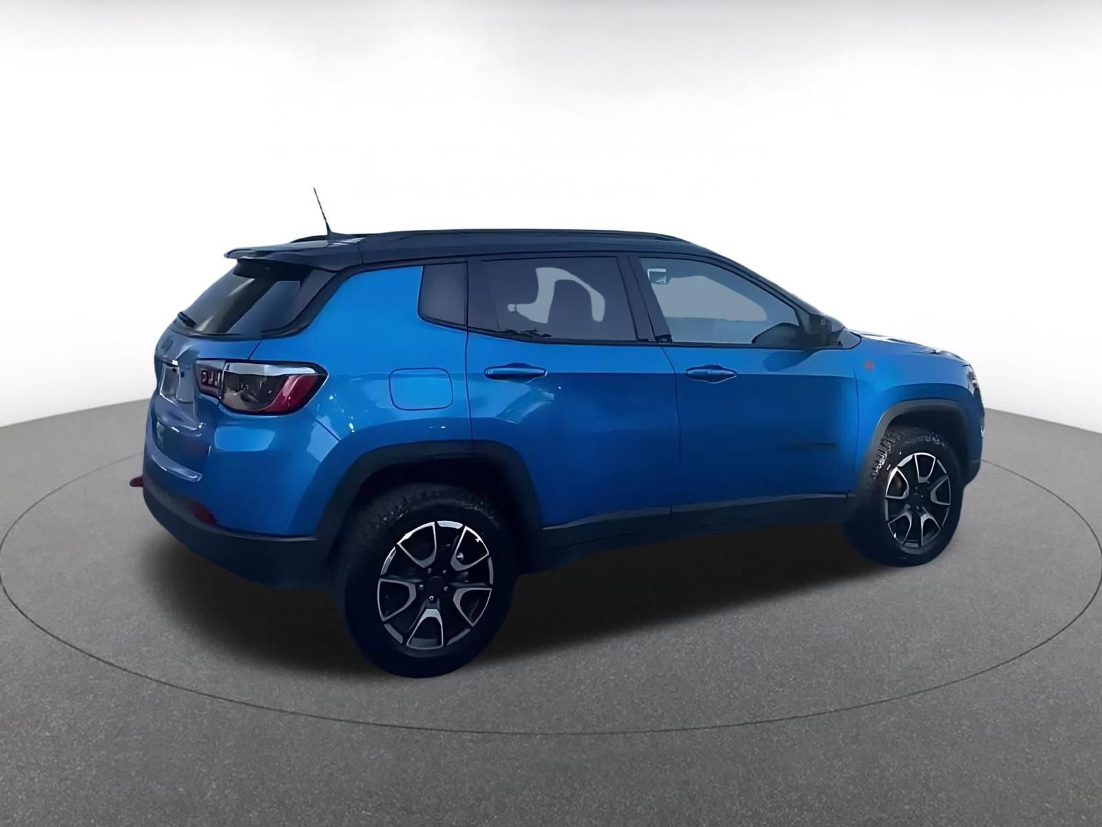 Thumbnail: 2025 Jeep Compass - 12
