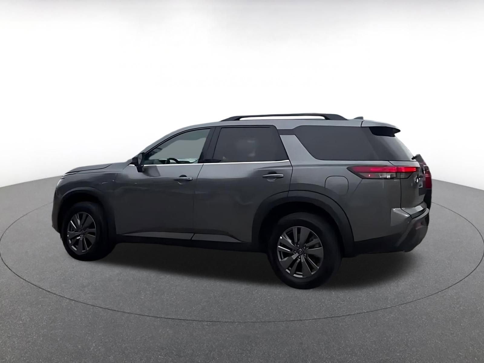 Thumbnail: 2025 Nissan Pathfinder - 10