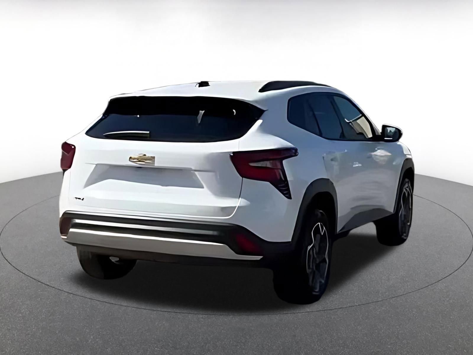 Thumbnail: 2025 Chevrolet Trax - 9