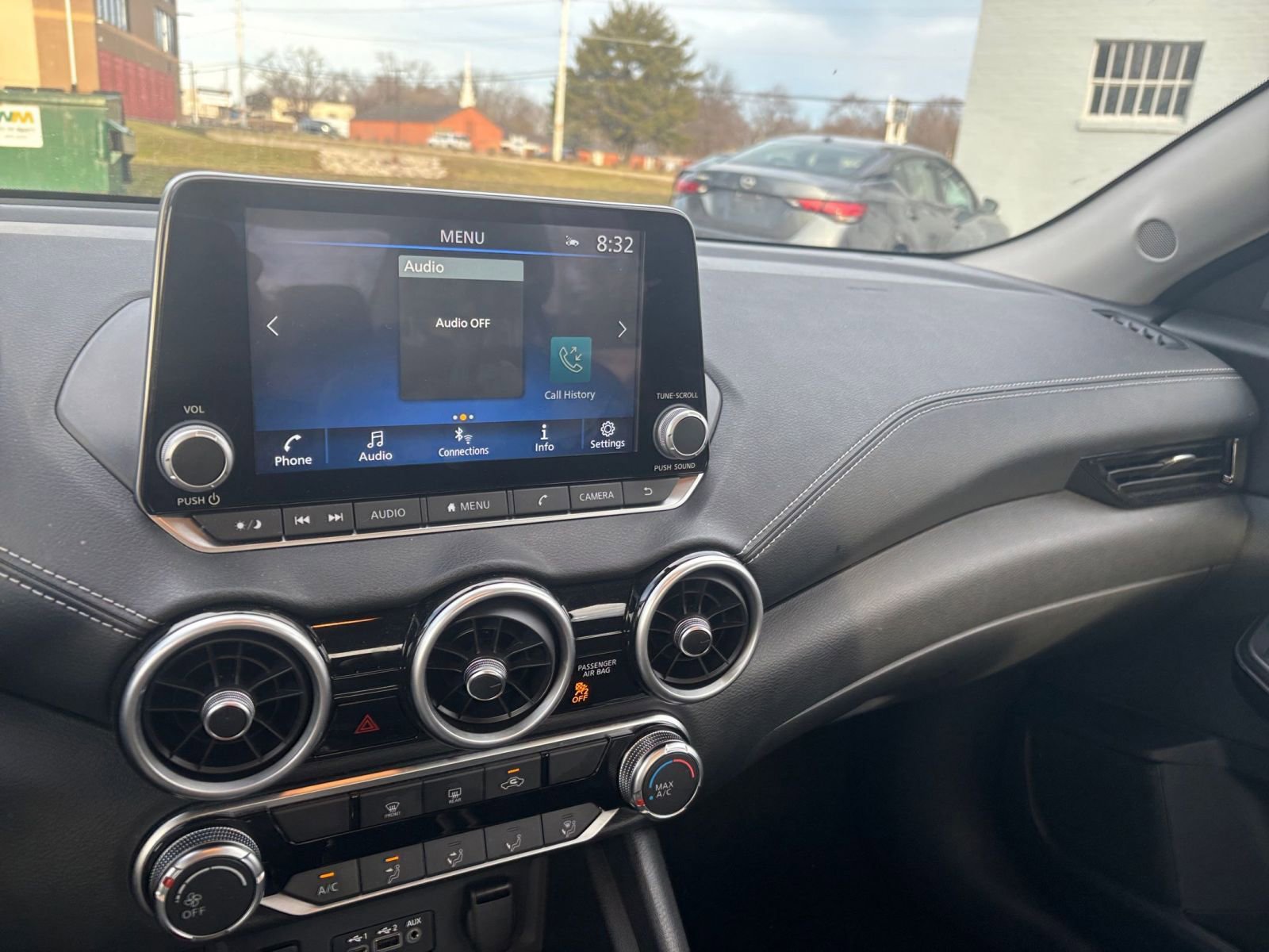 Thumbnail: 2025 Nissan Sentra - 33