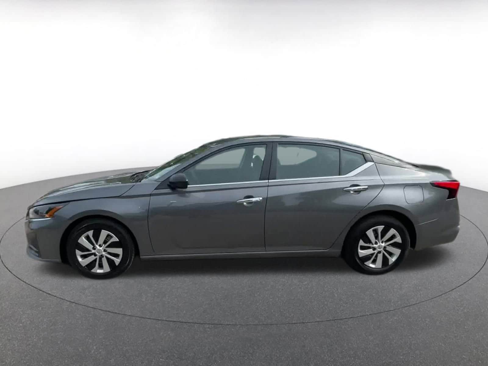 Thumbnail: 2024 Nissan Altima - 9