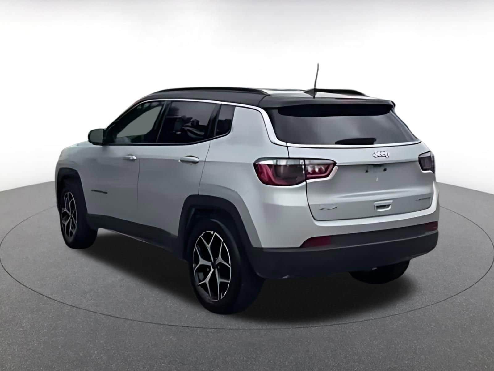 Thumbnail: 2025 Jeep Compass - 16