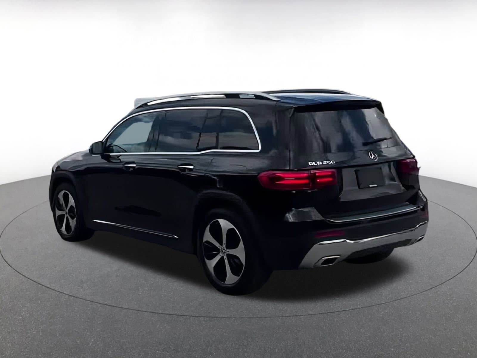 Thumbnail: 2024 Mercedes-Benz GLB - 11