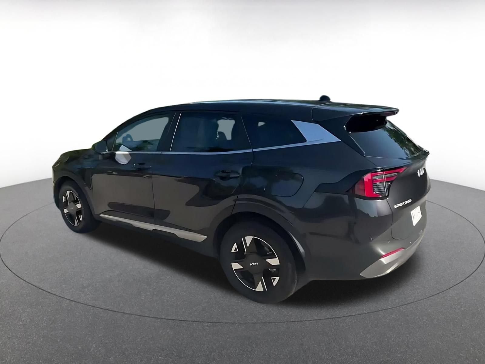 Thumbnail: 2026 Kia Sportage - 10