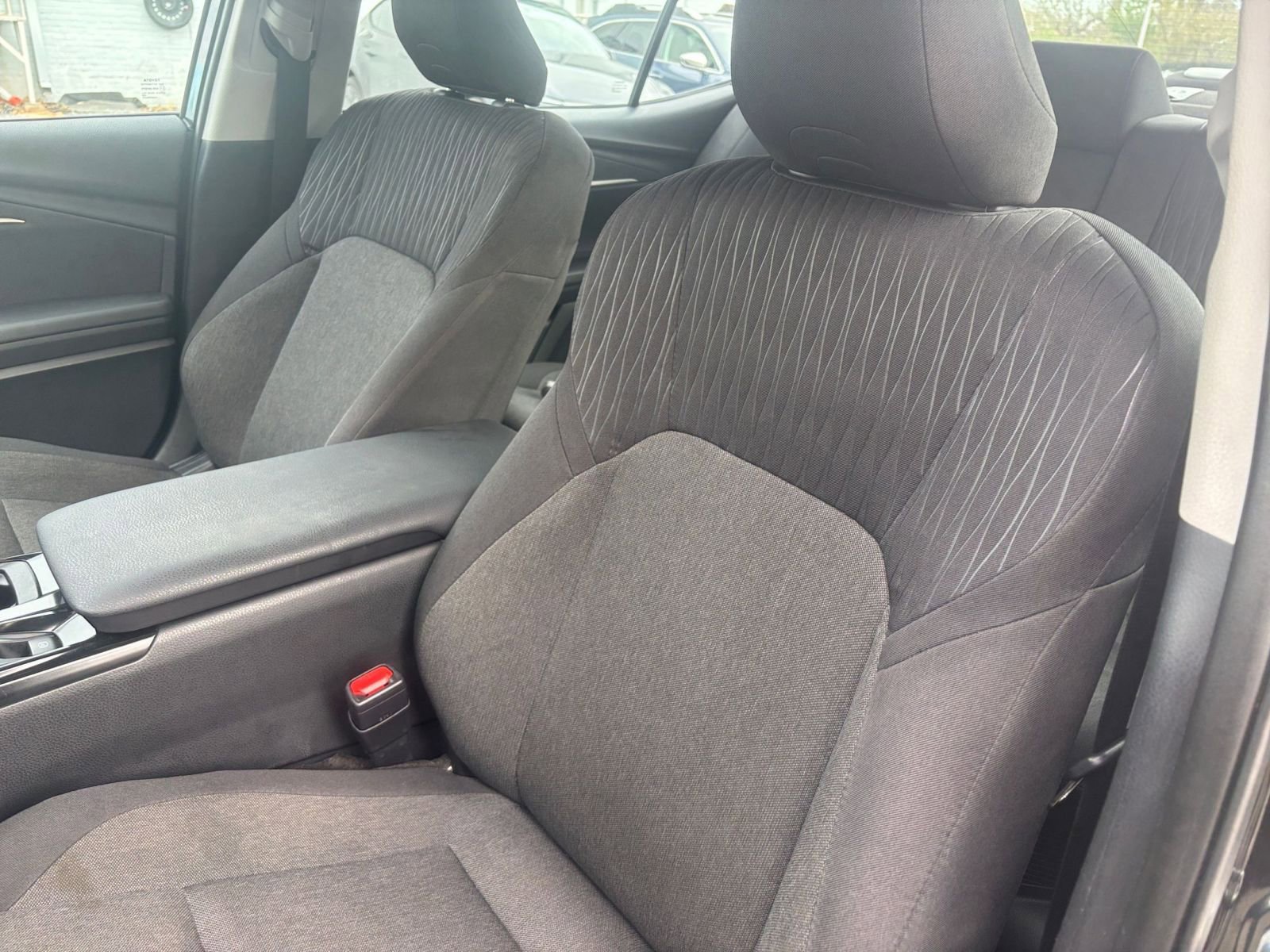 Thumbnail: 2025 Toyota Camry - 34