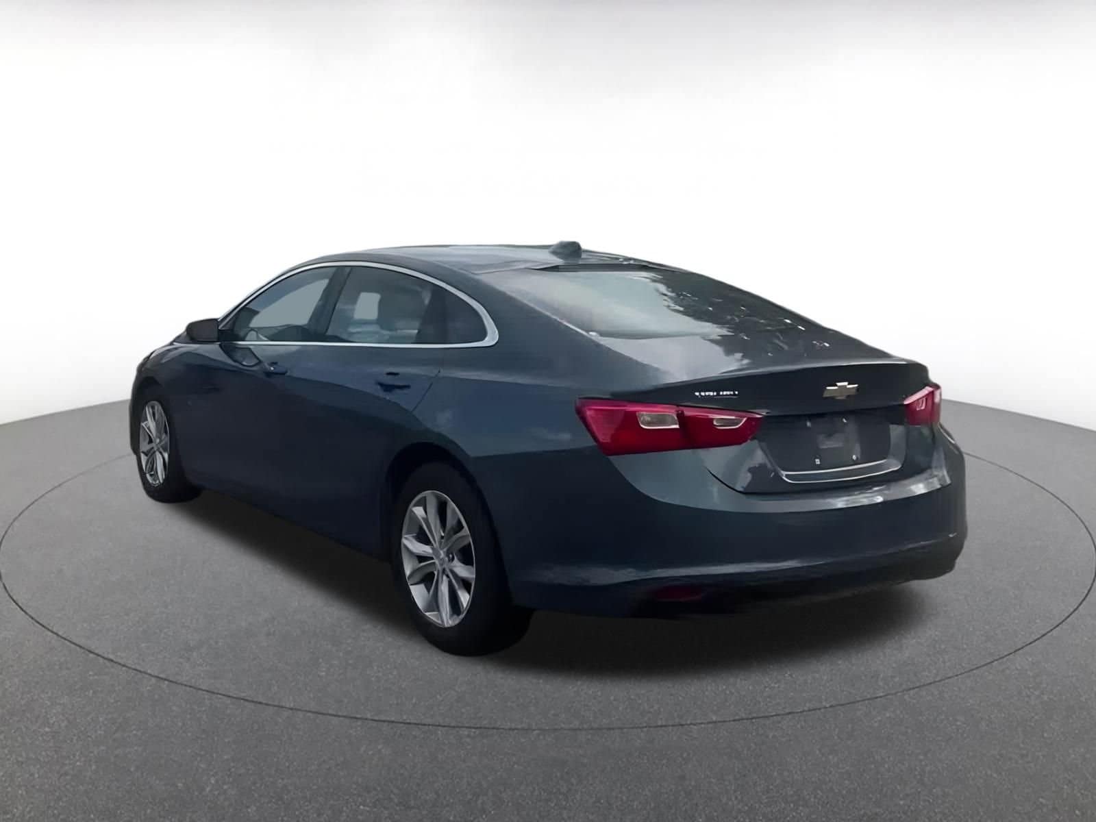 Thumbnail: 2024 Chevrolet Malibu - 11