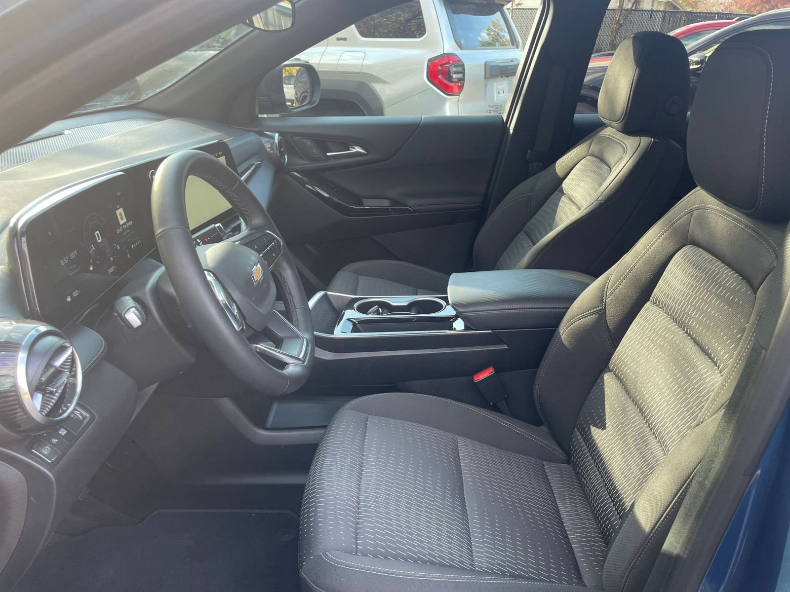 Thumbnail: 2025 Chevrolet Equinox - 24