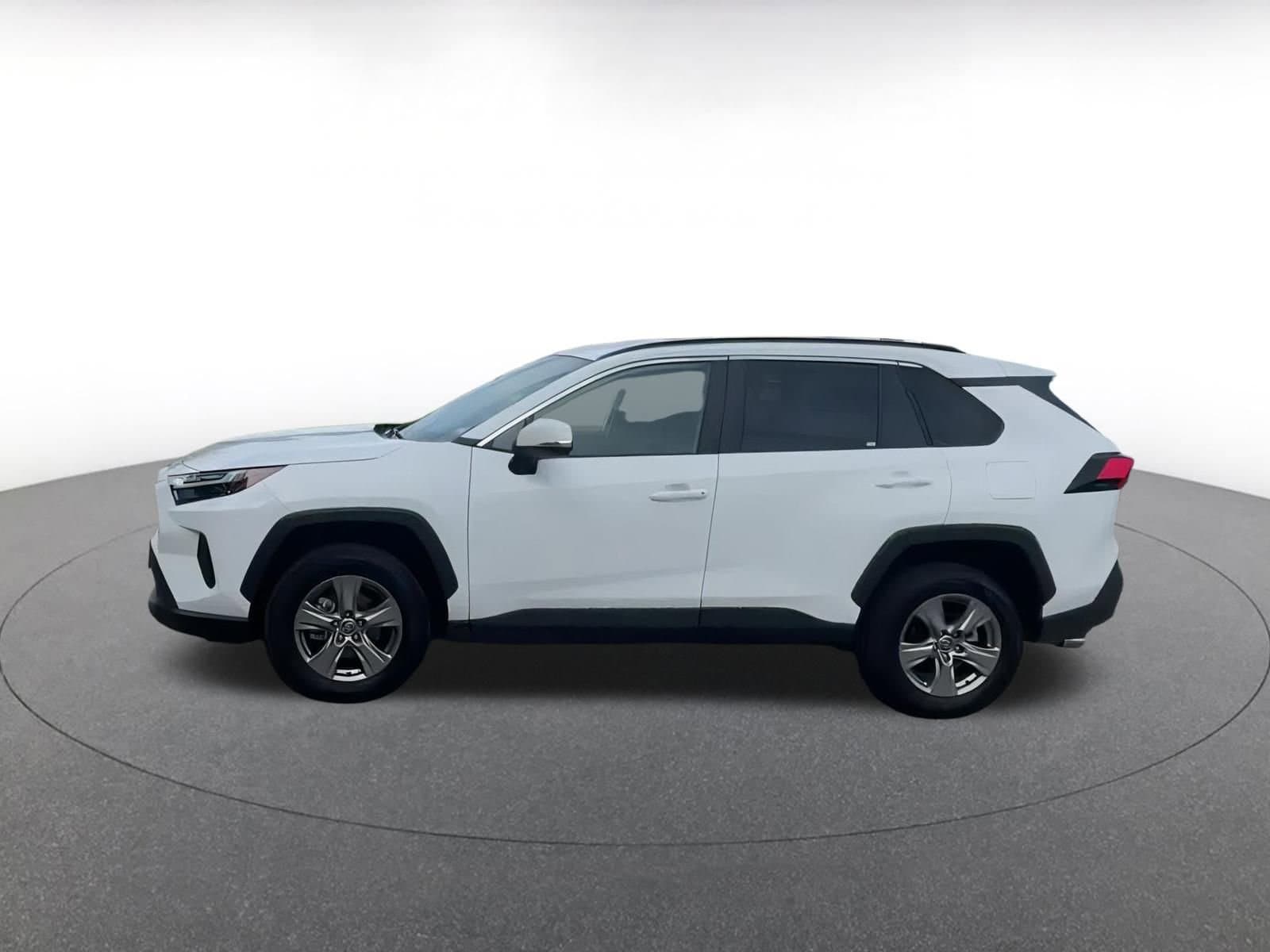 Thumbnail: 2025 Toyota RAV4 - 9