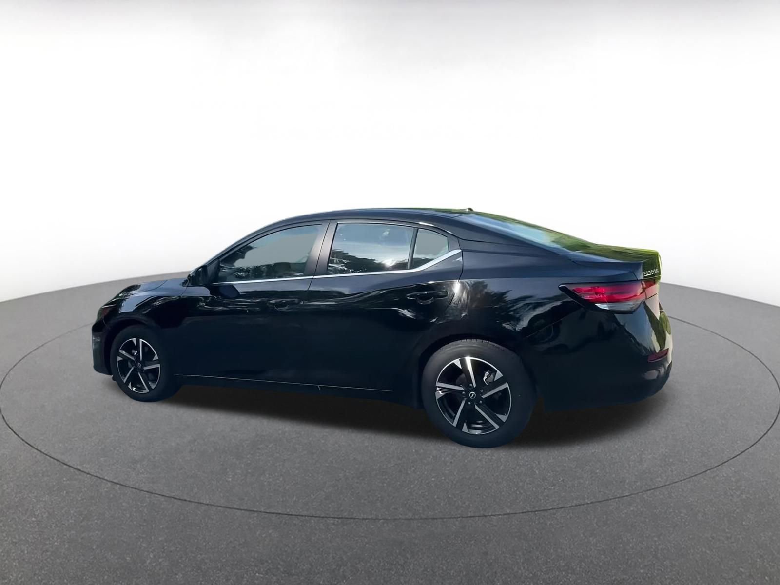 Thumbnail: 2024 Nissan Sentra - 8