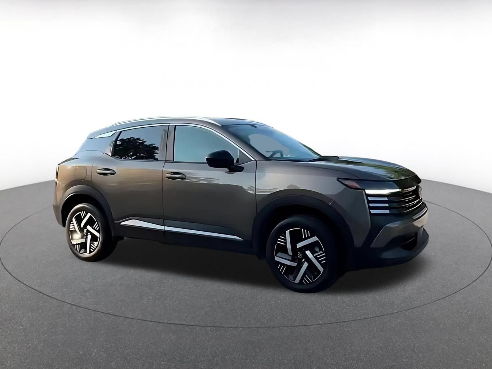 Thumbnail: 2026 Nissan Kicks - 2