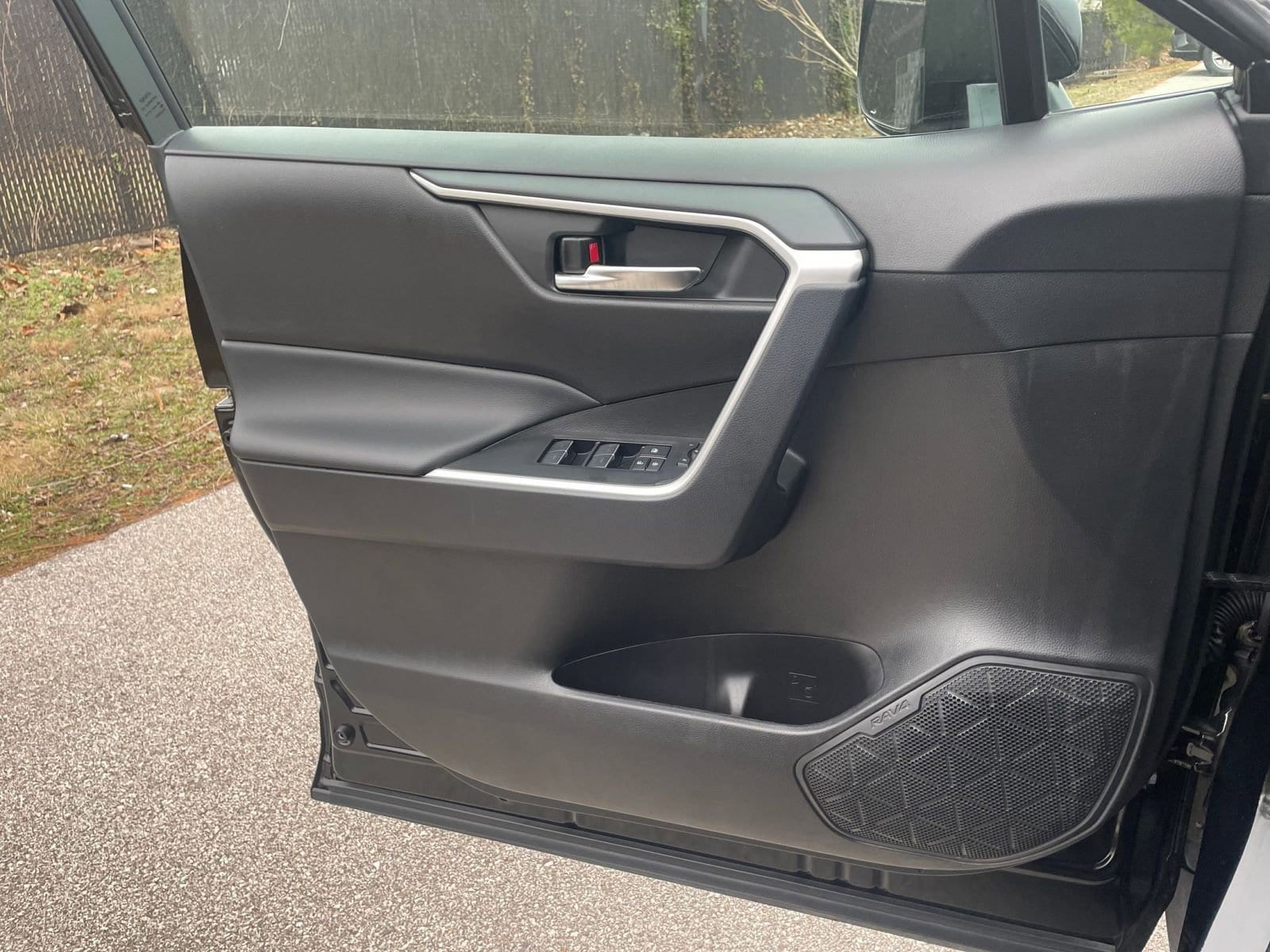 Thumbnail: 2025 Toyota RAV4 - 20