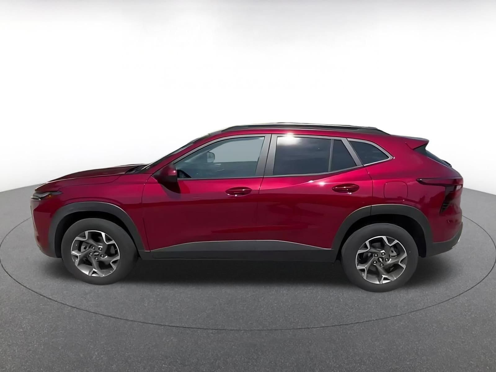 Thumbnail: 2025 Chevrolet Trax - 7