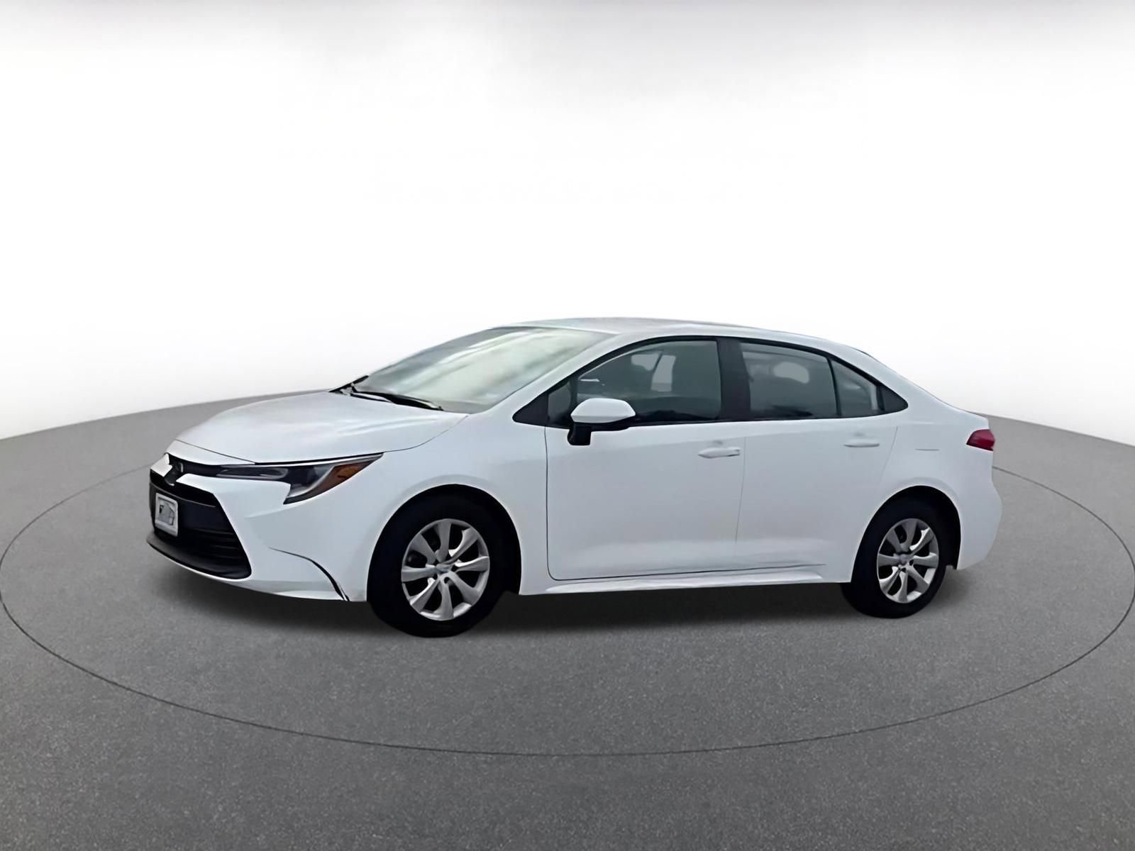 Thumbnail: 2025 Toyota Corolla - 4