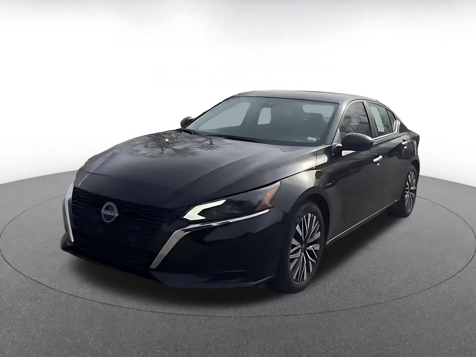 Thumbnail: 2025 Nissan Altima - 7