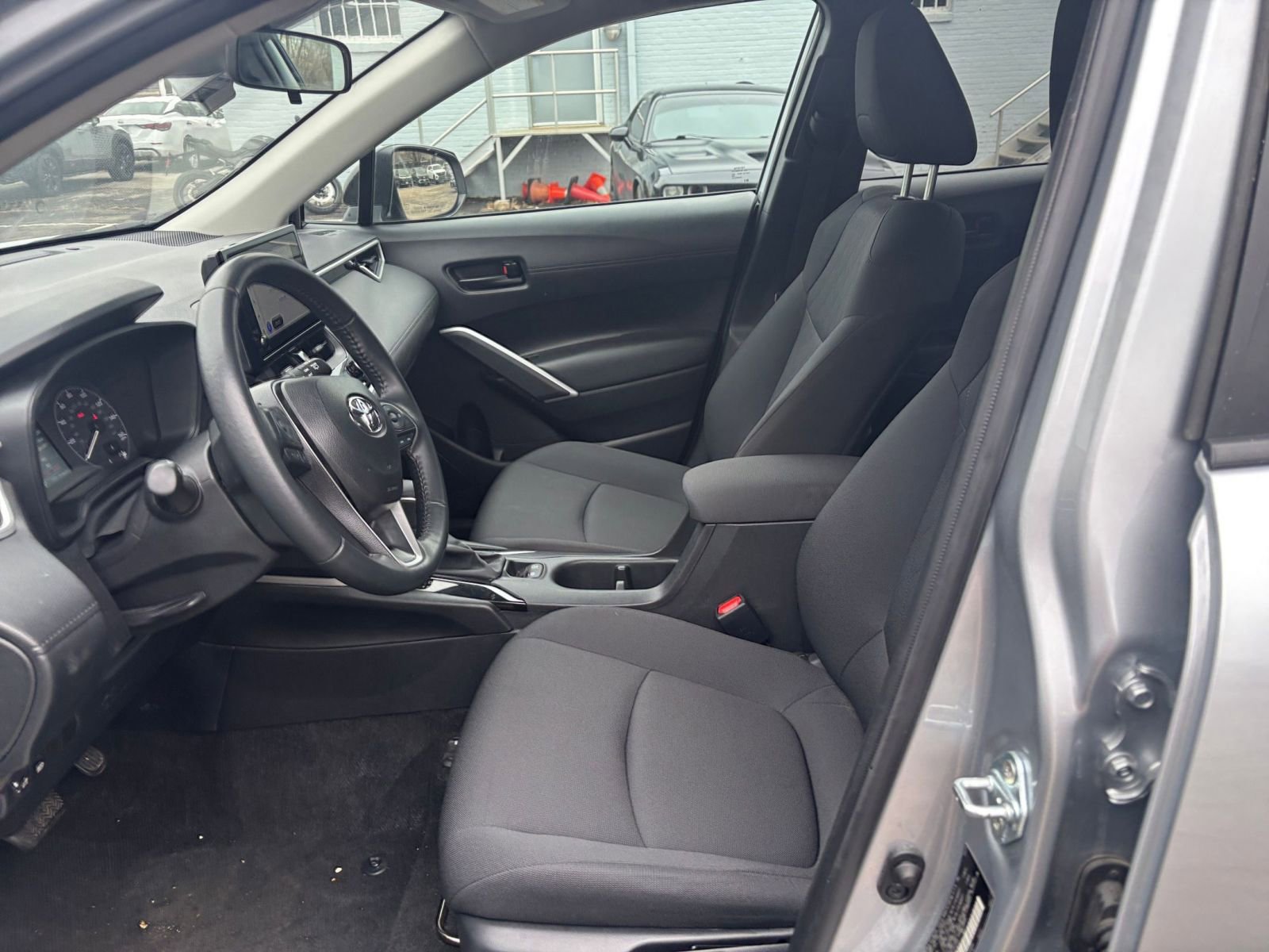 Thumbnail: 2025 Toyota Corolla Cross - 24