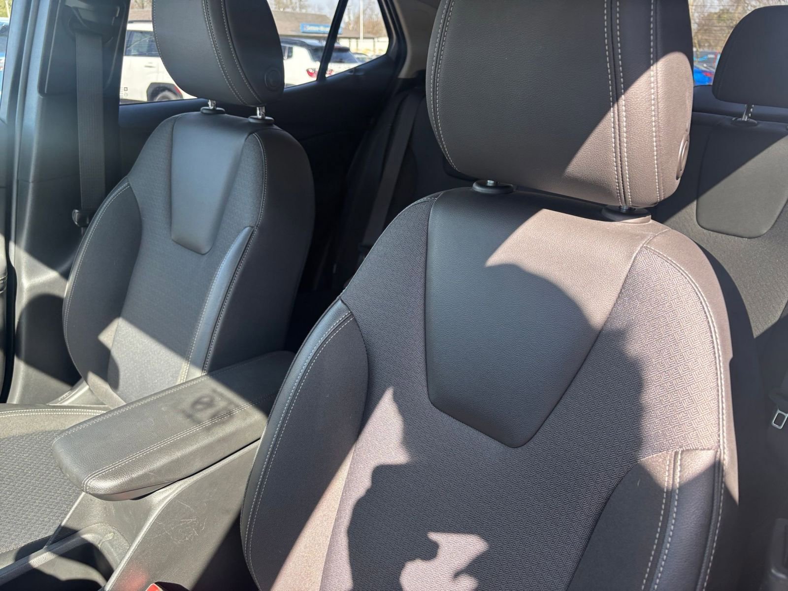 Thumbnail: 2025 Buick Encore GX - 35