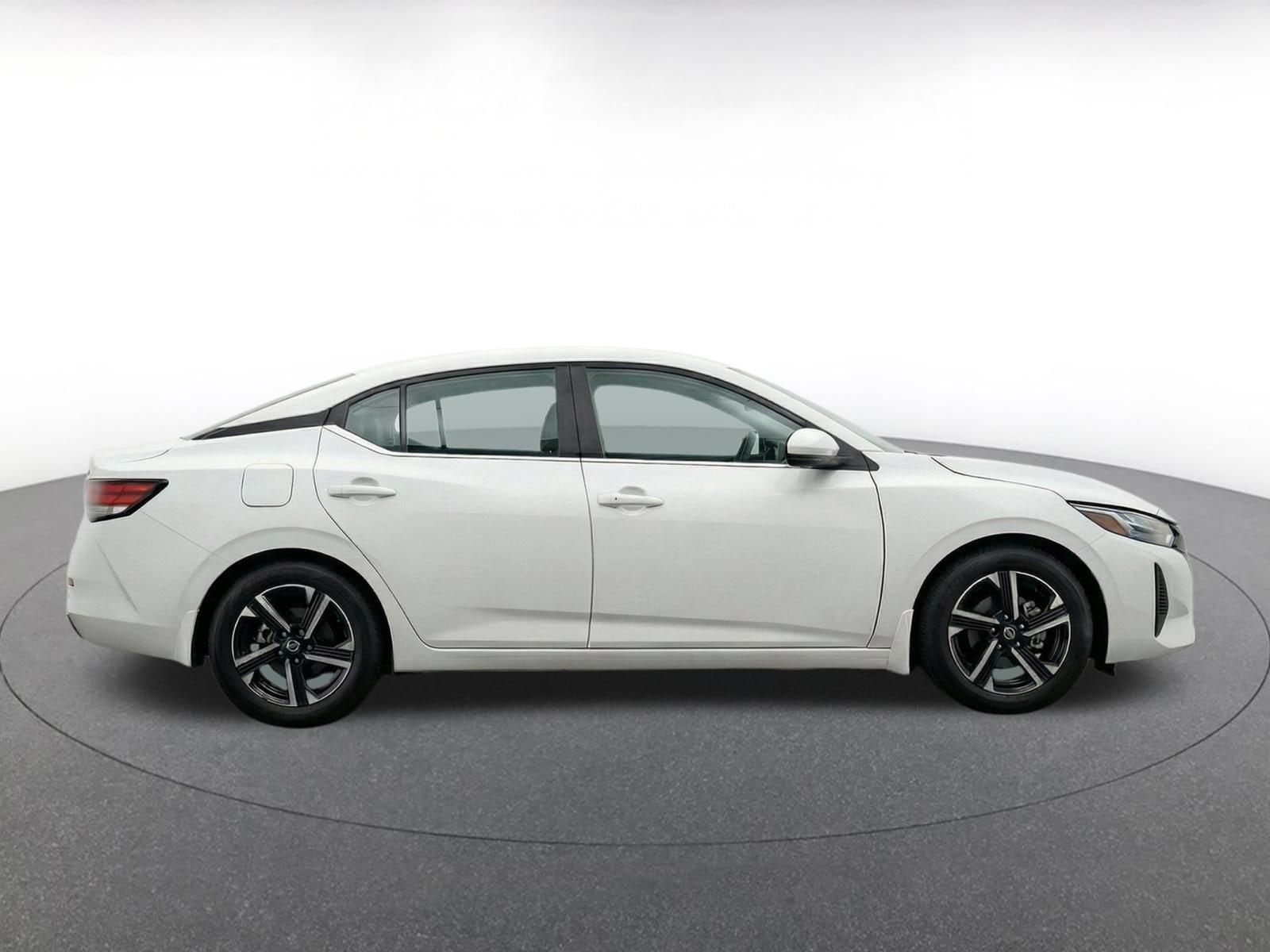 Thumbnail: 2025 Nissan Sentra - 9