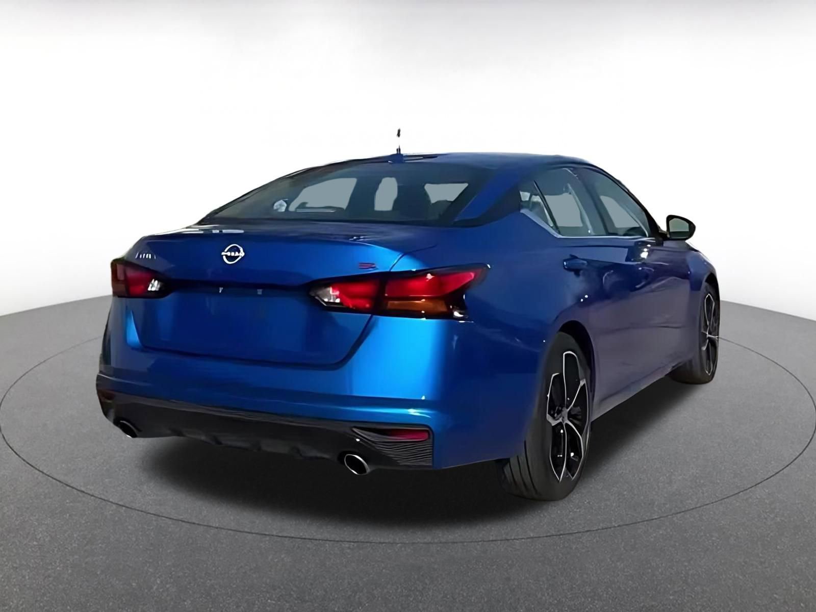 Thumbnail: 2025 Nissan Altima - 14