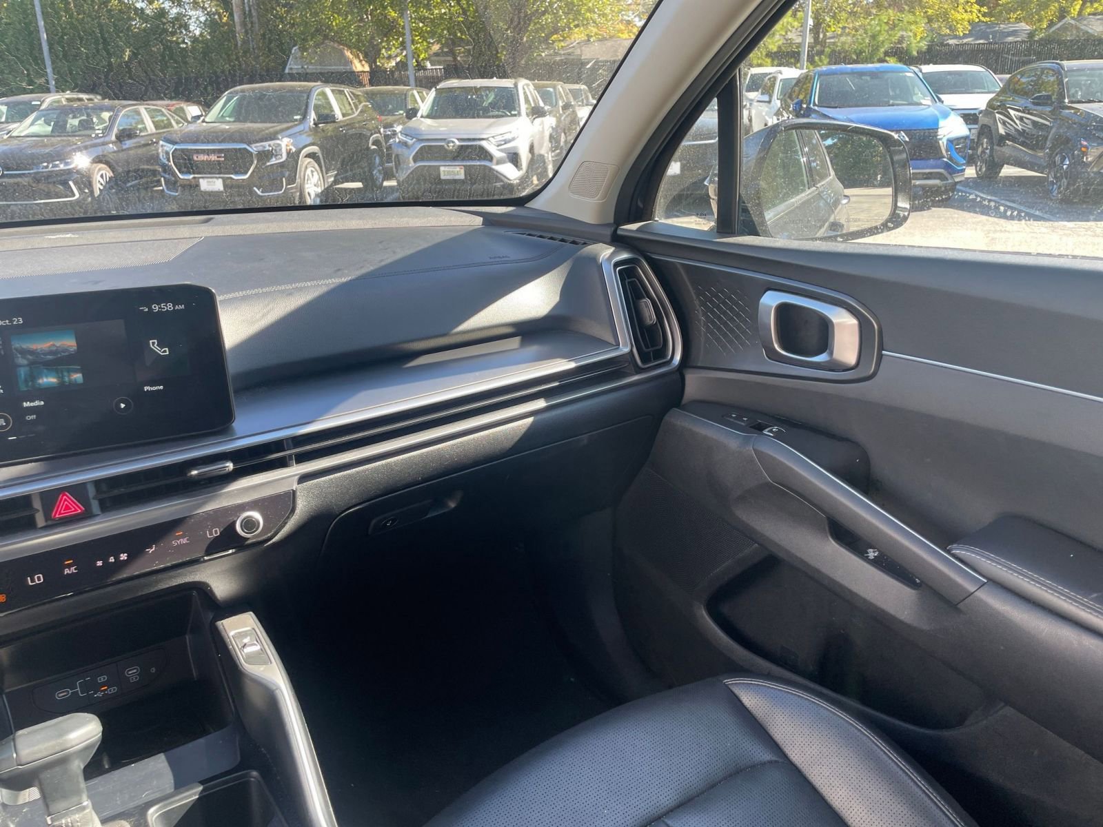 Thumbnail: 2024 Kia Sorento - 34