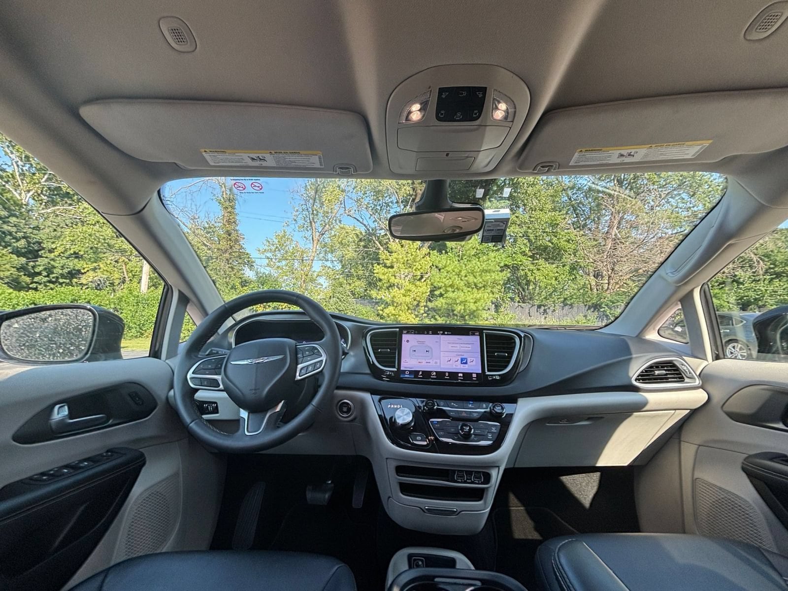 Thumbnail: 2024 Chrysler Pacifica - 34